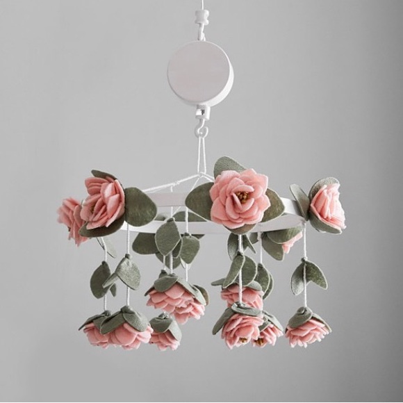 Pottery Barn kids Felted Pink Roses Musical Baby Crib Mobile with arm included - Picture 2 of 4